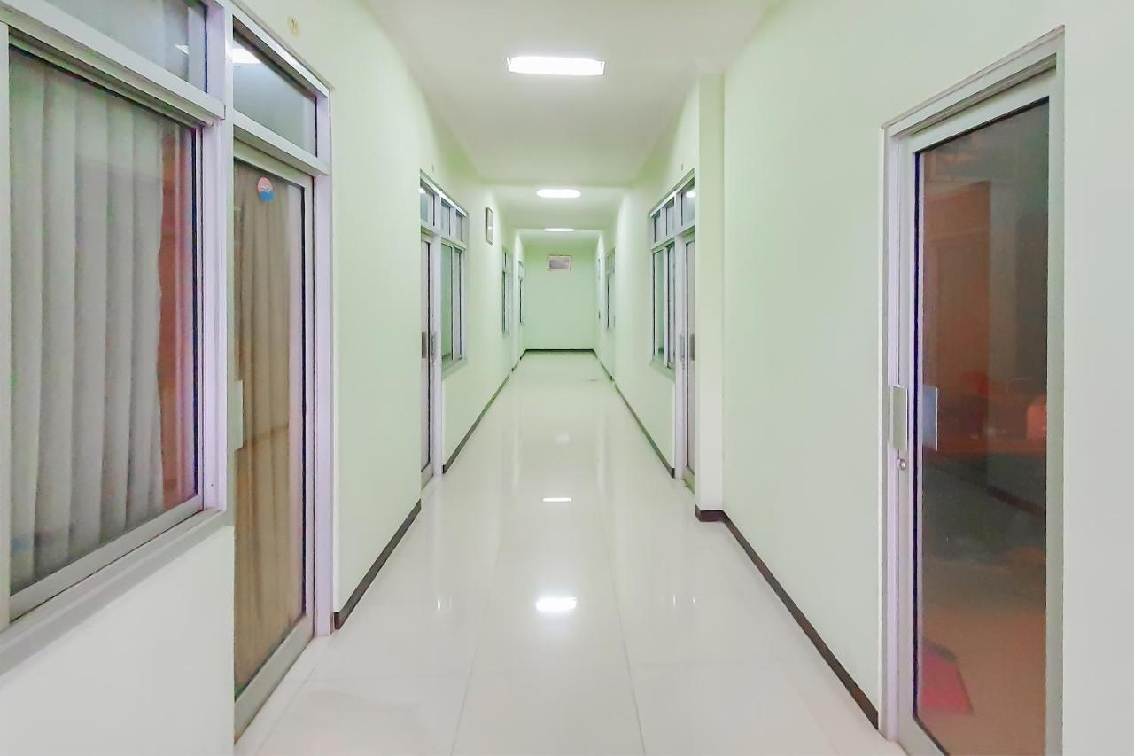 Urbanview Hotel Bartu Moh Toha Bandung By Reddoorz 외부 사진